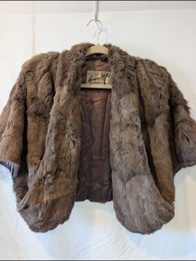 True Vintage Brown Real Fur Stole w/ pockets satin lined luxury 1950's -1960's